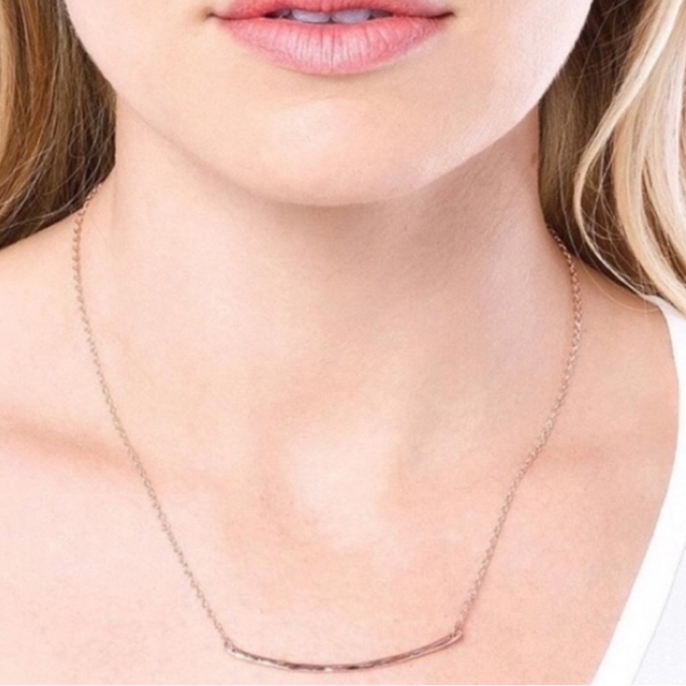 Like new! Gorjana taner bar rose gold necklace